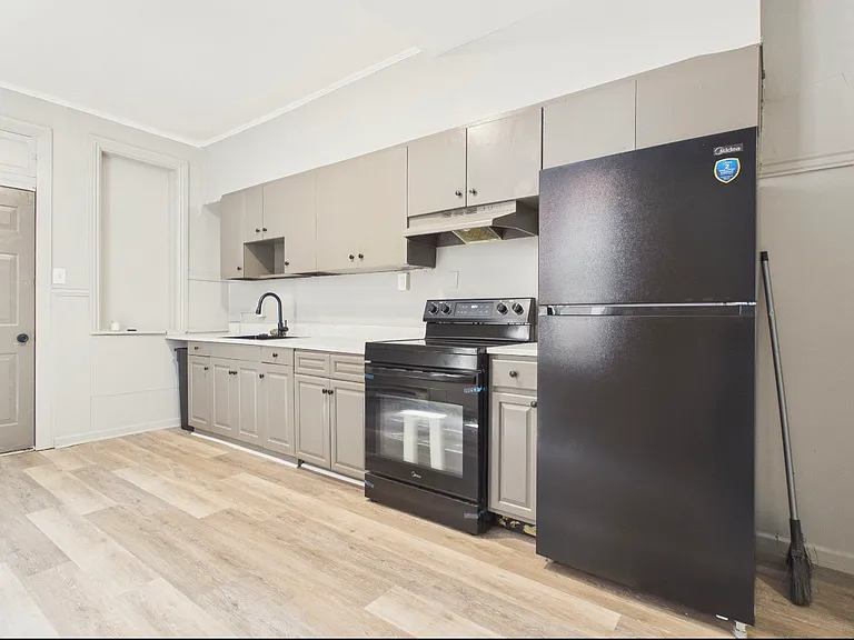 626 Geary St — Photo 2