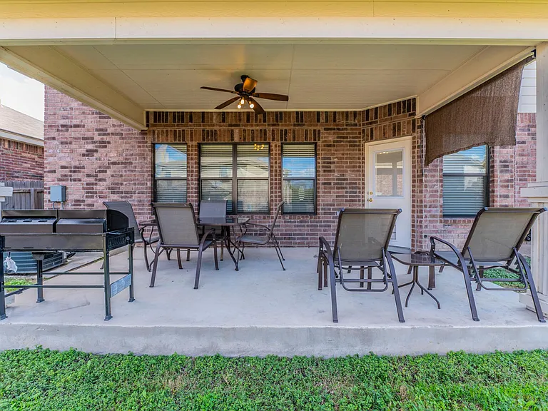 11415 Roadrunner — Photo 23