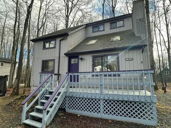 206 Maxatawny Dr, Pocono Lake, PA 18347