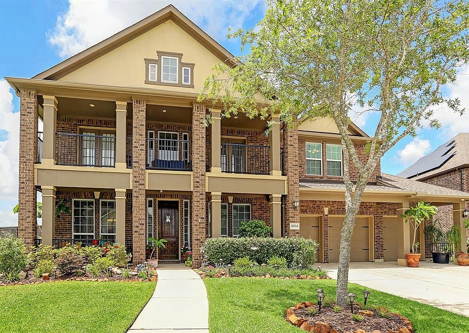 1st image of 2024 Coventry Bay Dr