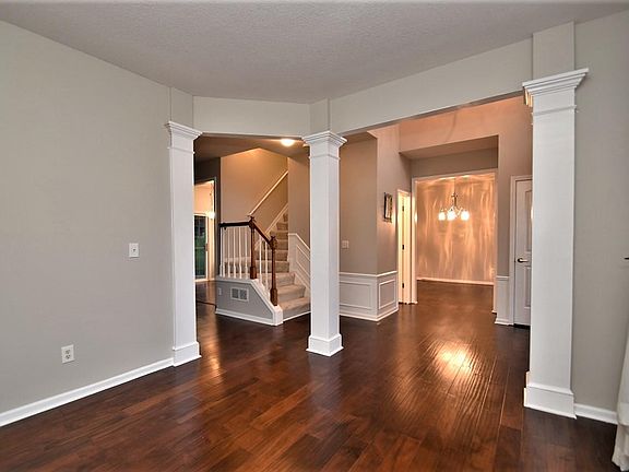 5th image of 9739 Burton Dr