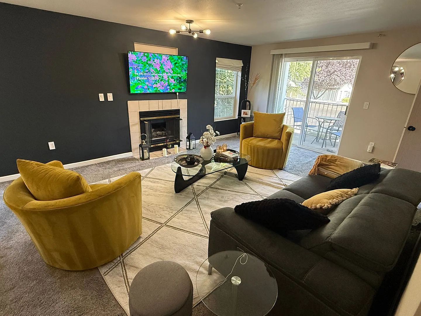 Kent Lake Meridian area 3 bed 2 bath condo for rent. Available Sept 30th! — Photo 4