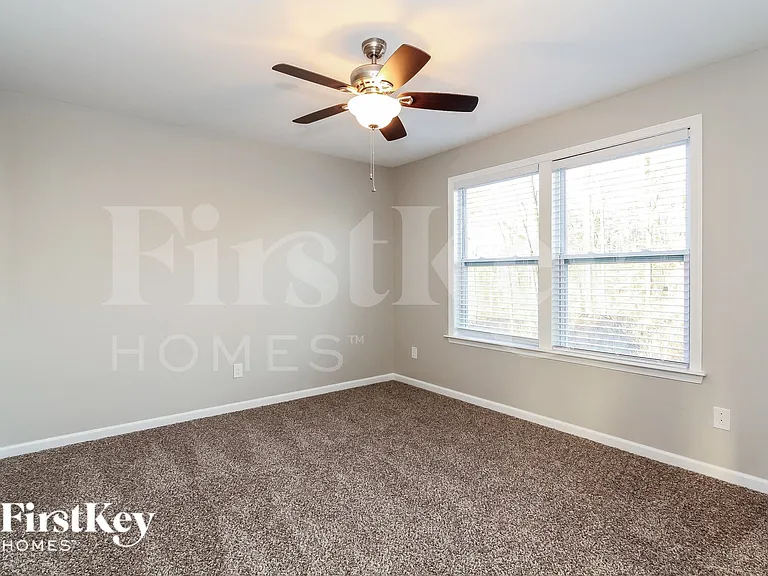 3845 Streamside Dr — Photo 12