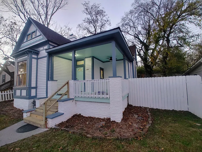 2505 Washington Ave — Photo 4
