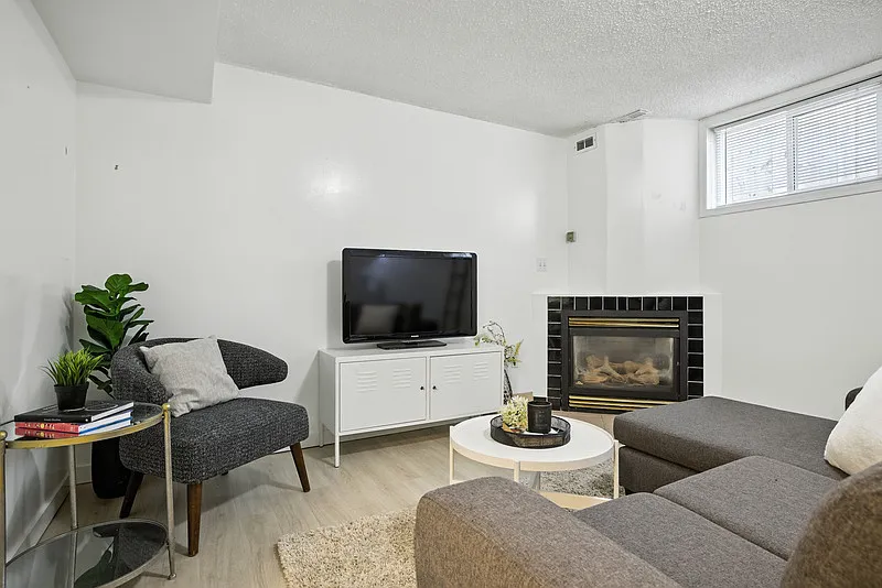 1 bed, 1.0 bath, $1,100 — Photo 3