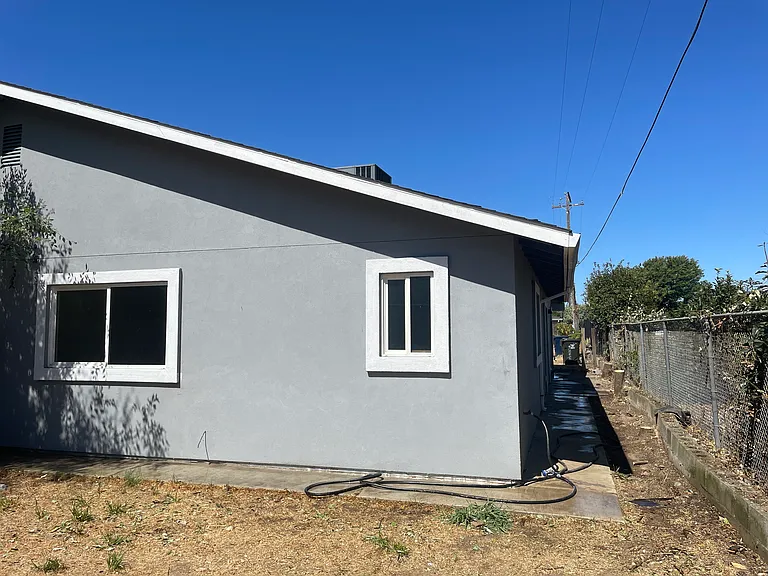 Ventura St — Photo 2