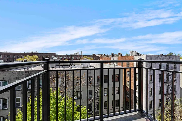 Rented by ERNY LLC | media 55