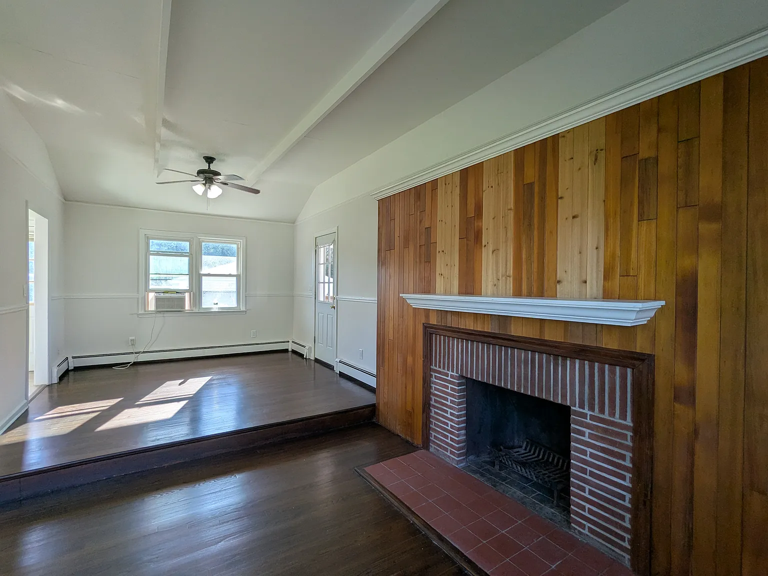 Little East Neck Rd, West Babylon — Photo 2