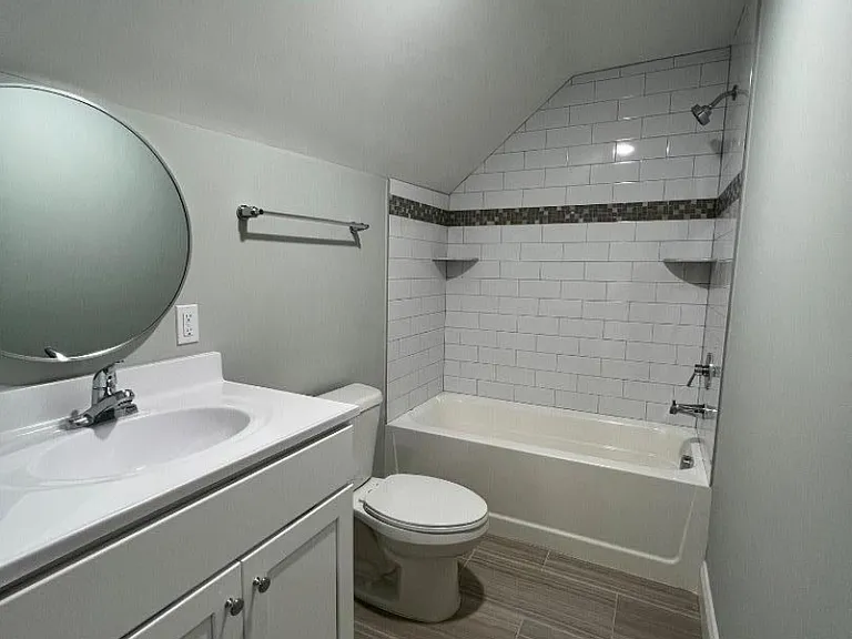 562 Madison Ave #2 — Photo 9