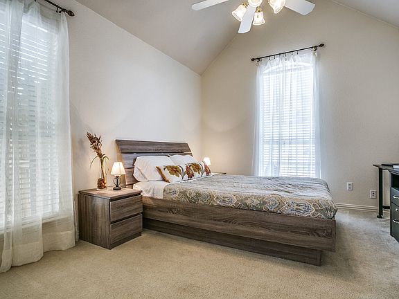 4th image of 8908 Thornmeadow Ct