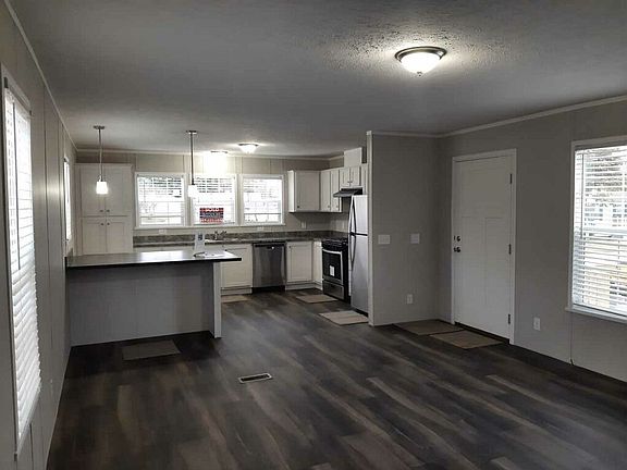 3rd image of 12409 Birch Ln