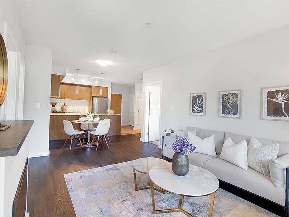 3rd image of 1330 Marine Dr #319