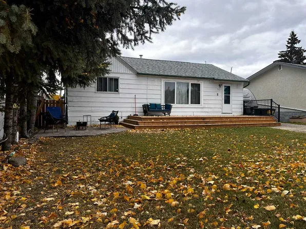 712 S 3rd Ave NW, Slave Lake, AB T0G 2A1