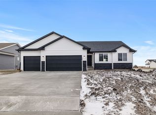 1330 Locust St, Waukee, IA 50263