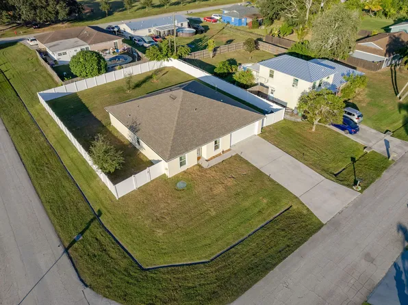 597 NW Kilpatrick Avenue, Port St Lucie, FL 34983
