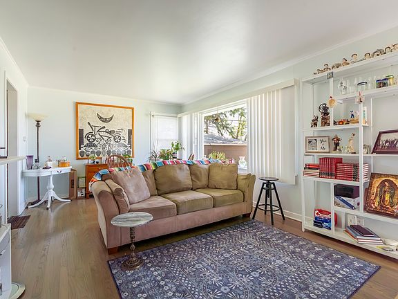 4th image of 5937 Park Ave