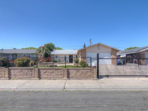 7326 Loma Verde Way, Sacramento, CA 95822