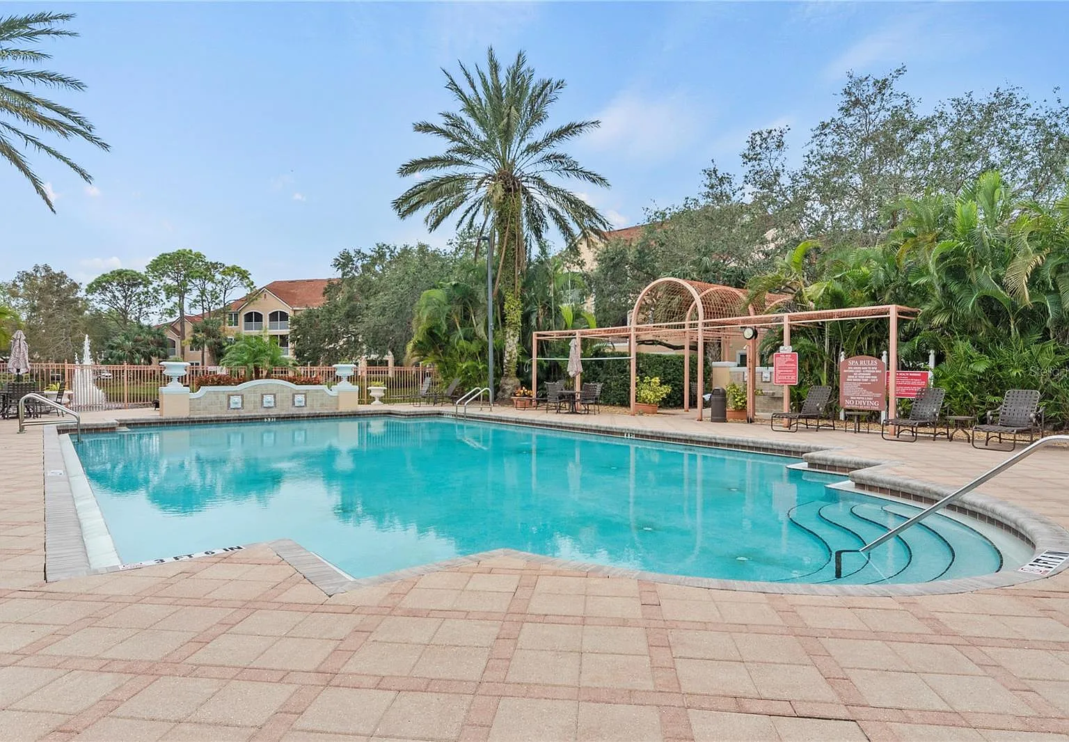 2 bed, 1489 sqft, $2,300 — Photo 4