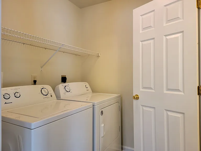 542 Indian Rock Cir — Photo 9