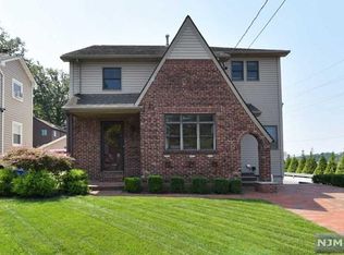 230 Sussex Rd, Wood Ridge, NJ 07075