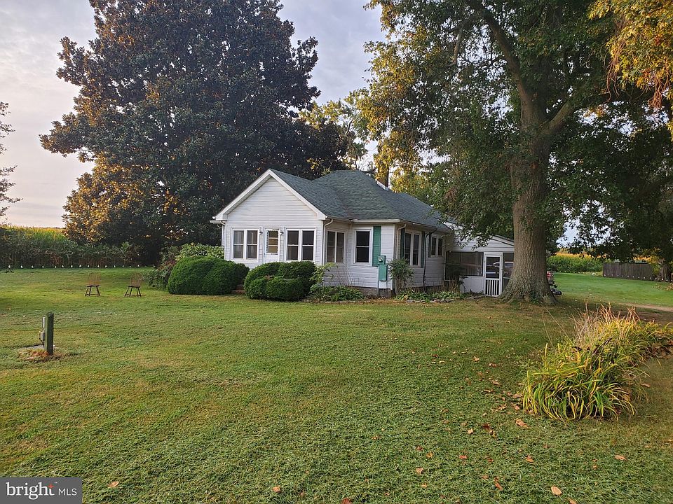 2nd image of 2125 Silver Goose Rd