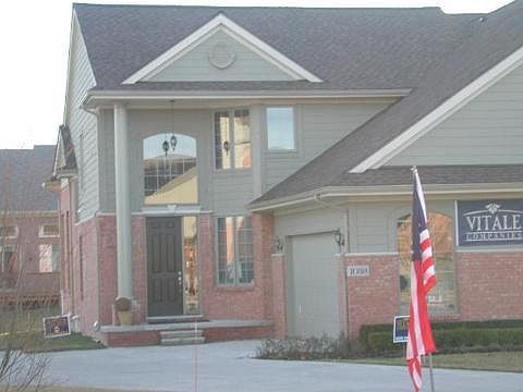 1st image of 1038 E Lorenzo Ct