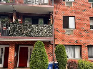 7134 163rd St #3, Flushing, NY 11365