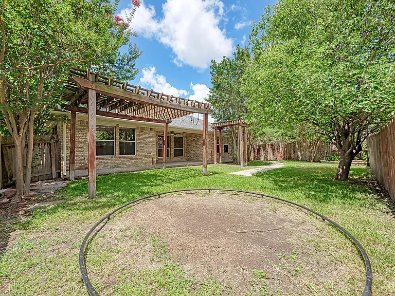 18308 Shallow Pool Dr — Photo 32