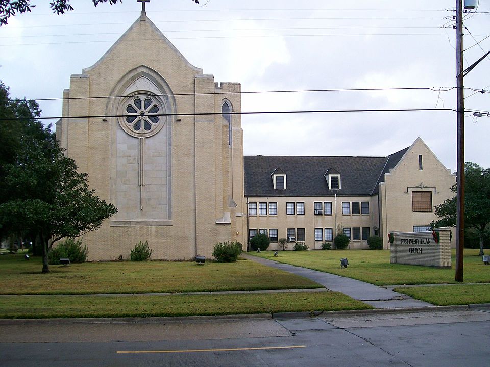 1st image of 1801 2nd Ave