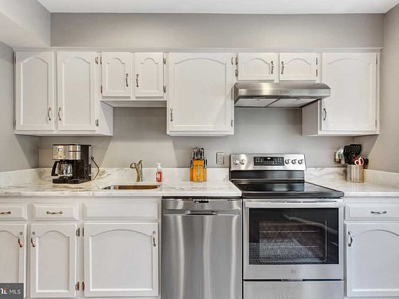 5th image of 10290 Colony Park Dr