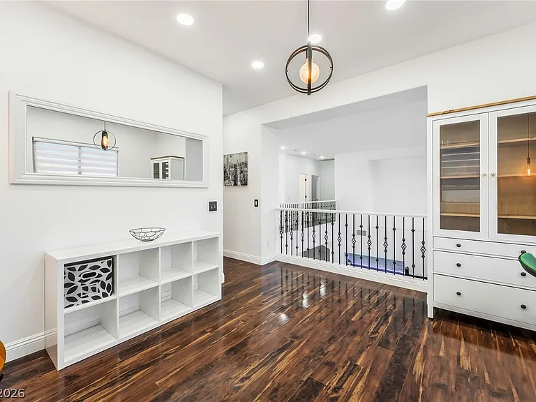 10570 Eagle Nest St — Photo 32