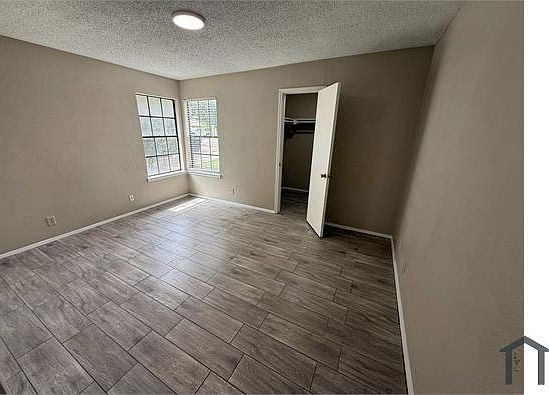 1st image of 1204 Greenbriar Loop