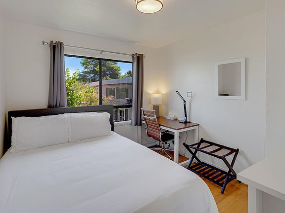5th image of 732 Spruce Ave #B