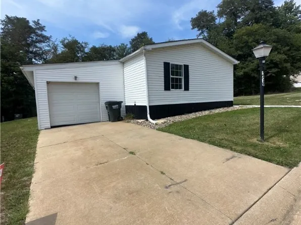 5719 Joleda Dr SW, Canton, OH 44706