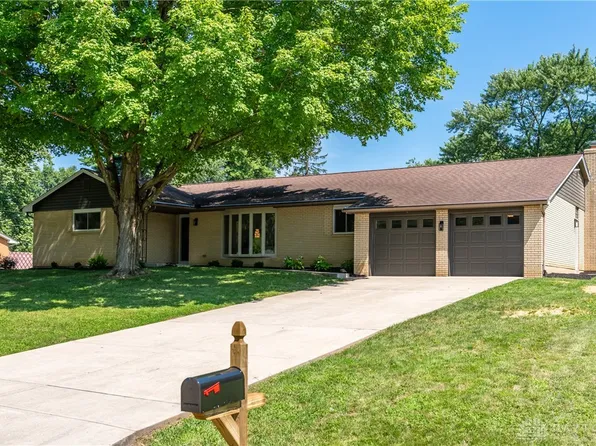 3235 Maplewood Dr, Dayton, OH 45434