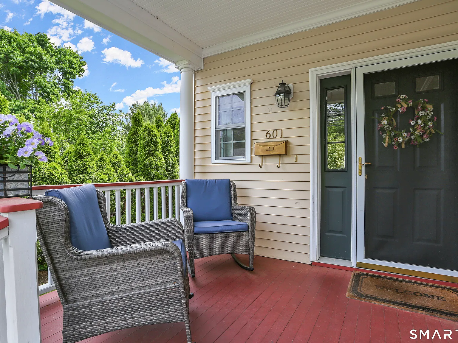3 bed, 2.5 bath, 2197 sqft, $5,300 — Photo 2