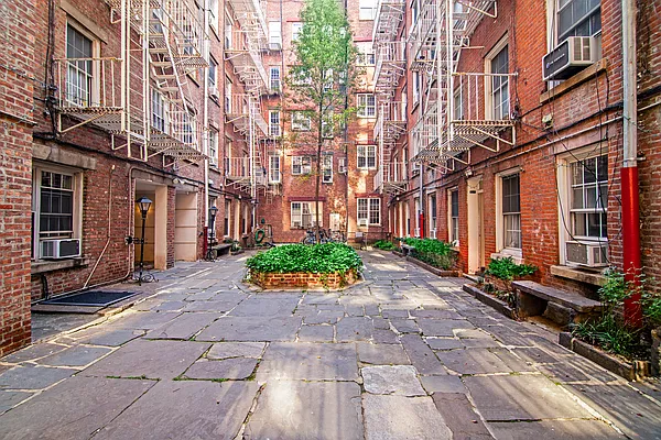 Rented by REAL New York | media 13