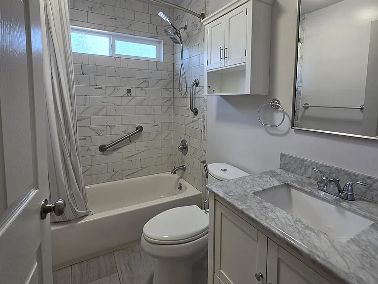 18152 Rayen St — Photo 11