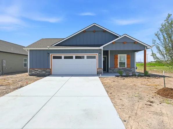 1558 N Emerald Valley Dr, Mulvane, KS 67110