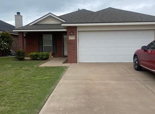 1916 100th St, Lubbock, TX 79423