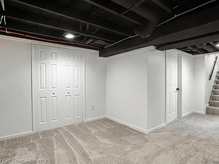 28588 Pierce St — Photo 19
