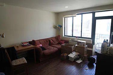 Rented by Space Marketing Shop