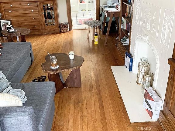 3rd image of 1116 E Appleton St