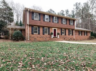 1110 Sandlewood Dr, Durham, NC 27712