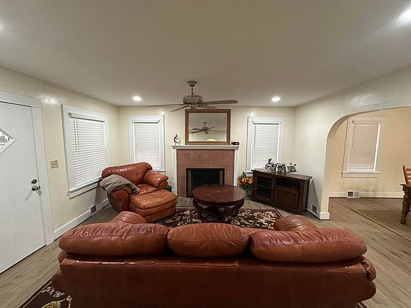 4th image of 1517 E Mcdaniel Street