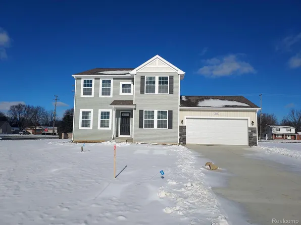 6019 Cousins Dr, Swartz Creek, MI 48473