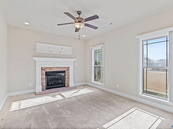 5th image of 125 Parkview Dr