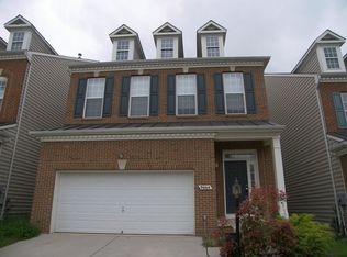 9664 Hawkshead Dr, Lorton, VA 22079