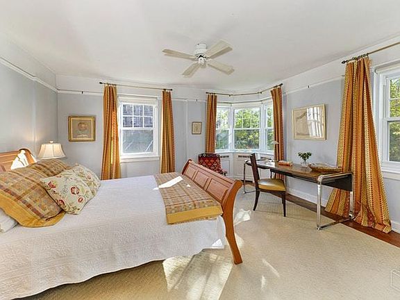 2nd image of 120 Cabrini Blvd APT 36
