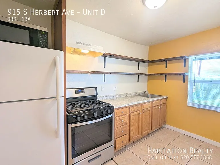 915 S Herbert Ave #D — Photo 2